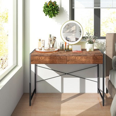 Rustykalne biurko z metalową ramą